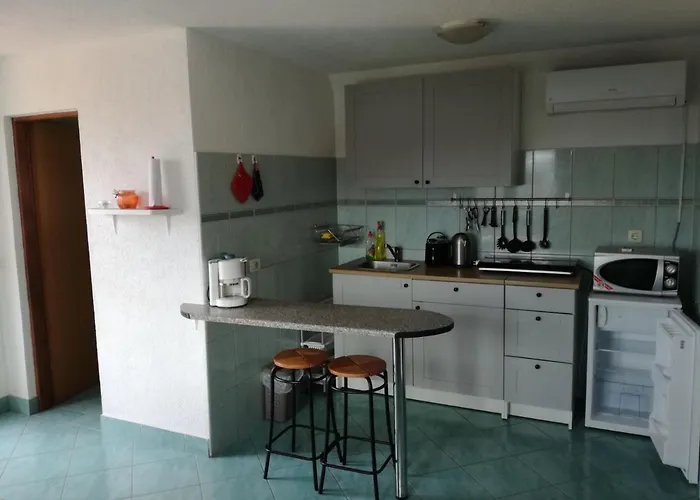 Jasmina Apartman Pula